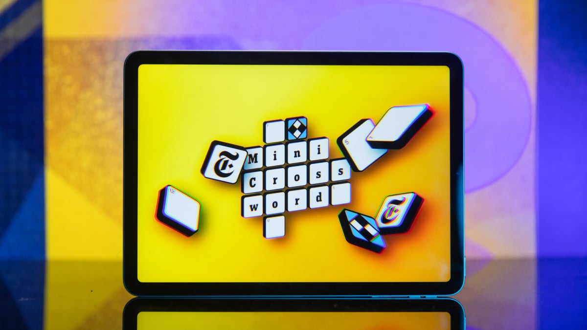 NYT Mini Crossword Answers untuk 15 Juni 2025